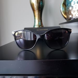 Burberry sunglasses